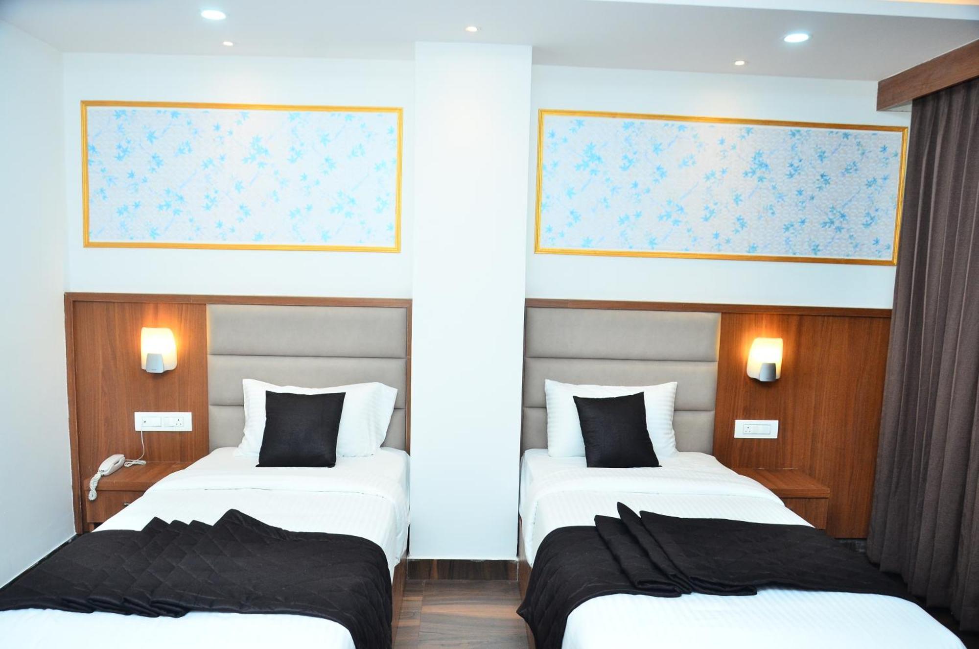 Hotel Eyrie Nest Bangalore Extérieur photo