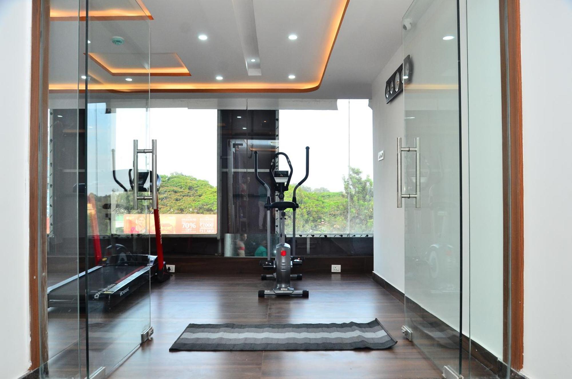 Hotel Eyrie Nest Bangalore Extérieur photo