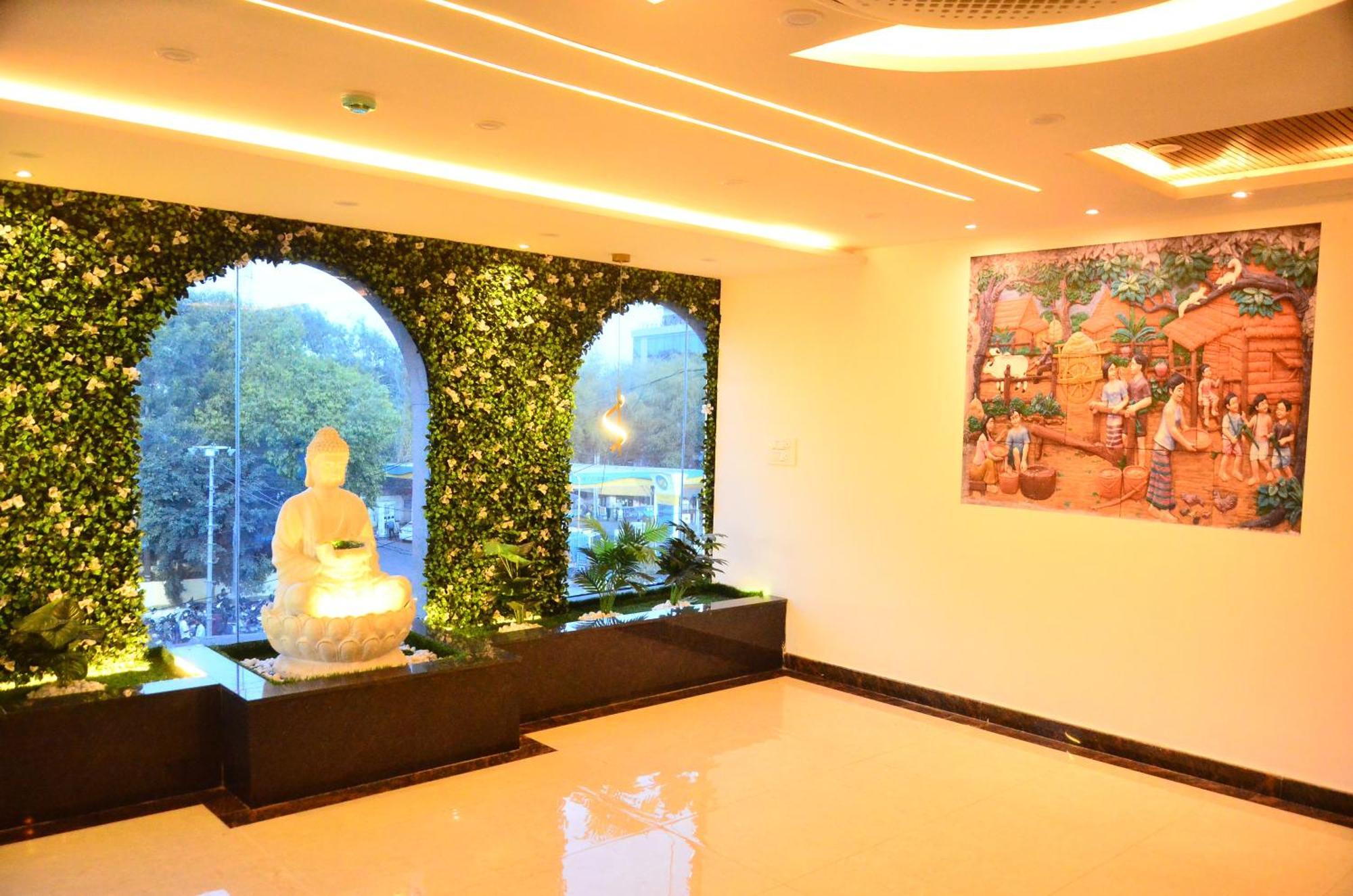 Hotel Eyrie Nest Bangalore Extérieur photo