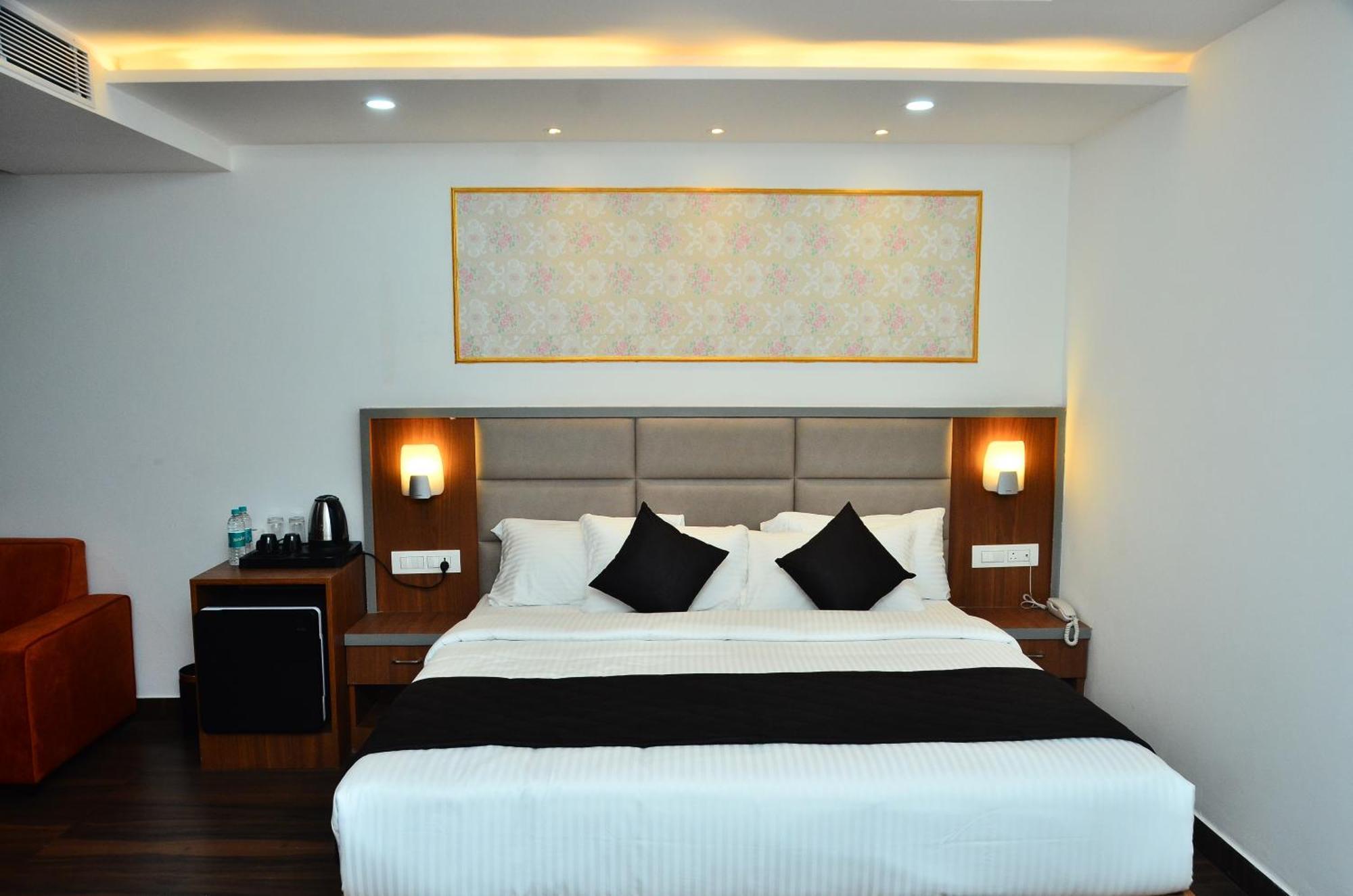 Hotel Eyrie Nest Bangalore Extérieur photo
